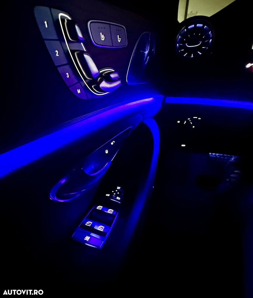 Mercedes-Benz CLS 400 d 4MATIC Aut - 25