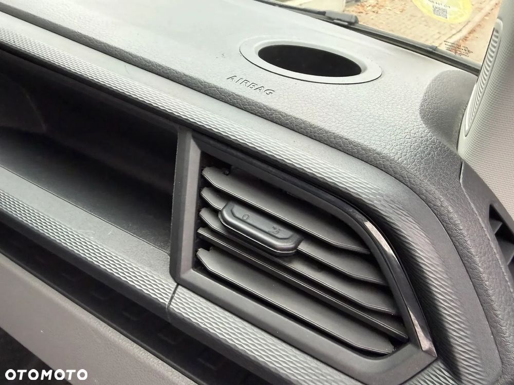 Volkswagen Transporter - 14