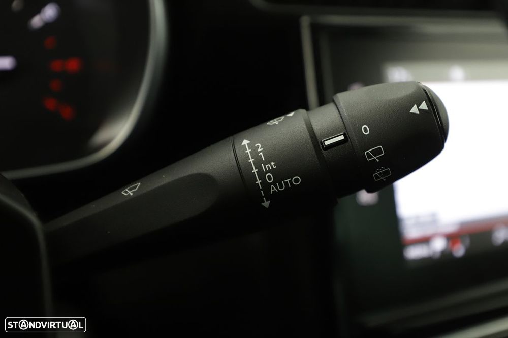 Citroën C3 Aircross 1.2 PureTech Shine - 16