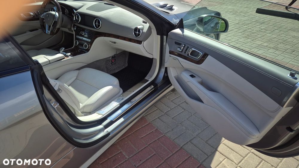 Mercedes-Benz SL 500 - 18