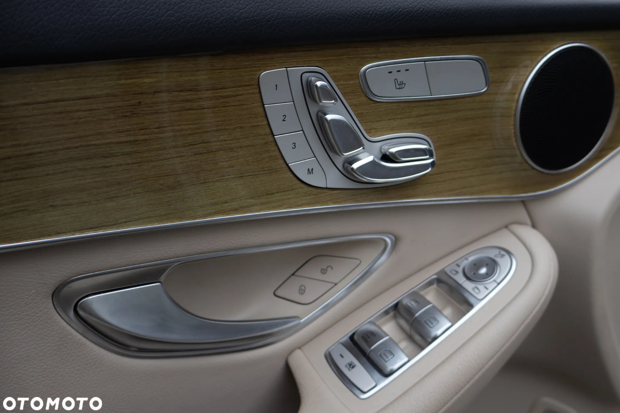 Mercedes-Benz GLC - 11