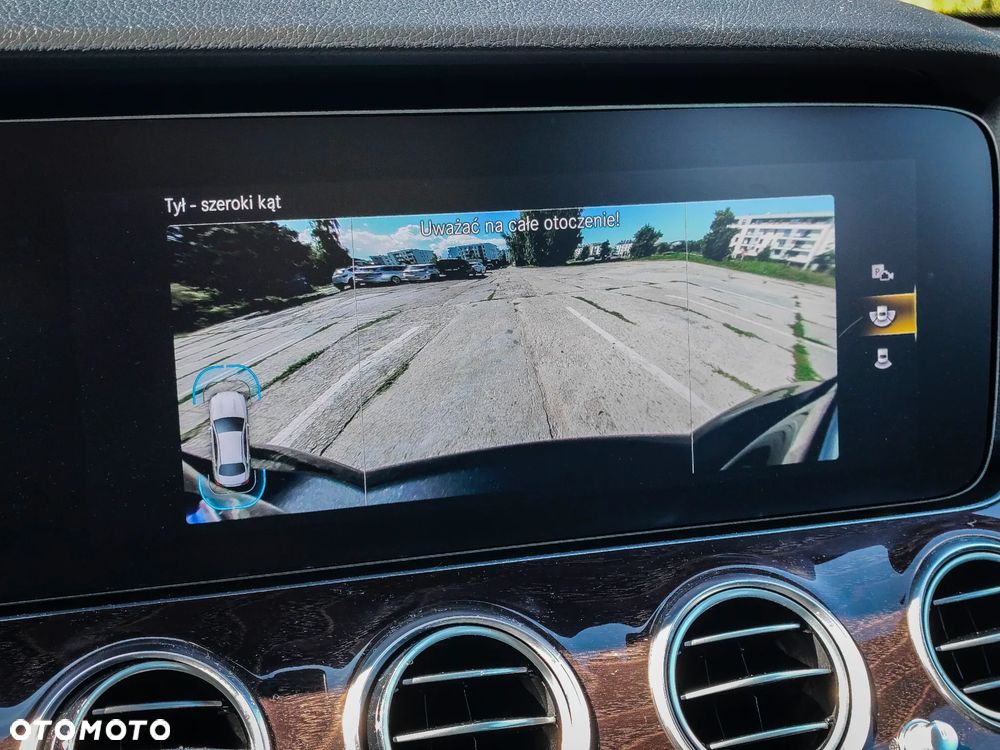 Mercedes-Benz Klasa E 220 d 4-Matic Avantgarde - 17