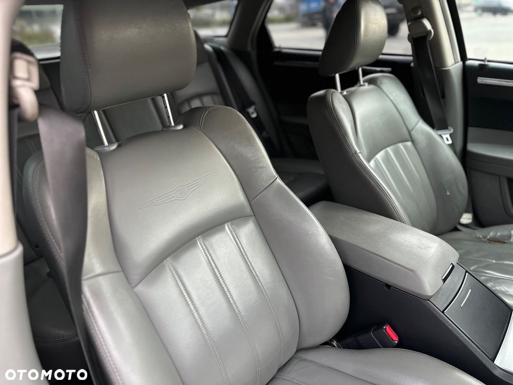 Chrysler 300C 3.0 V6 CRD - 13