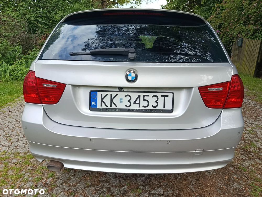 BMW Seria 3 318d DPF - 18