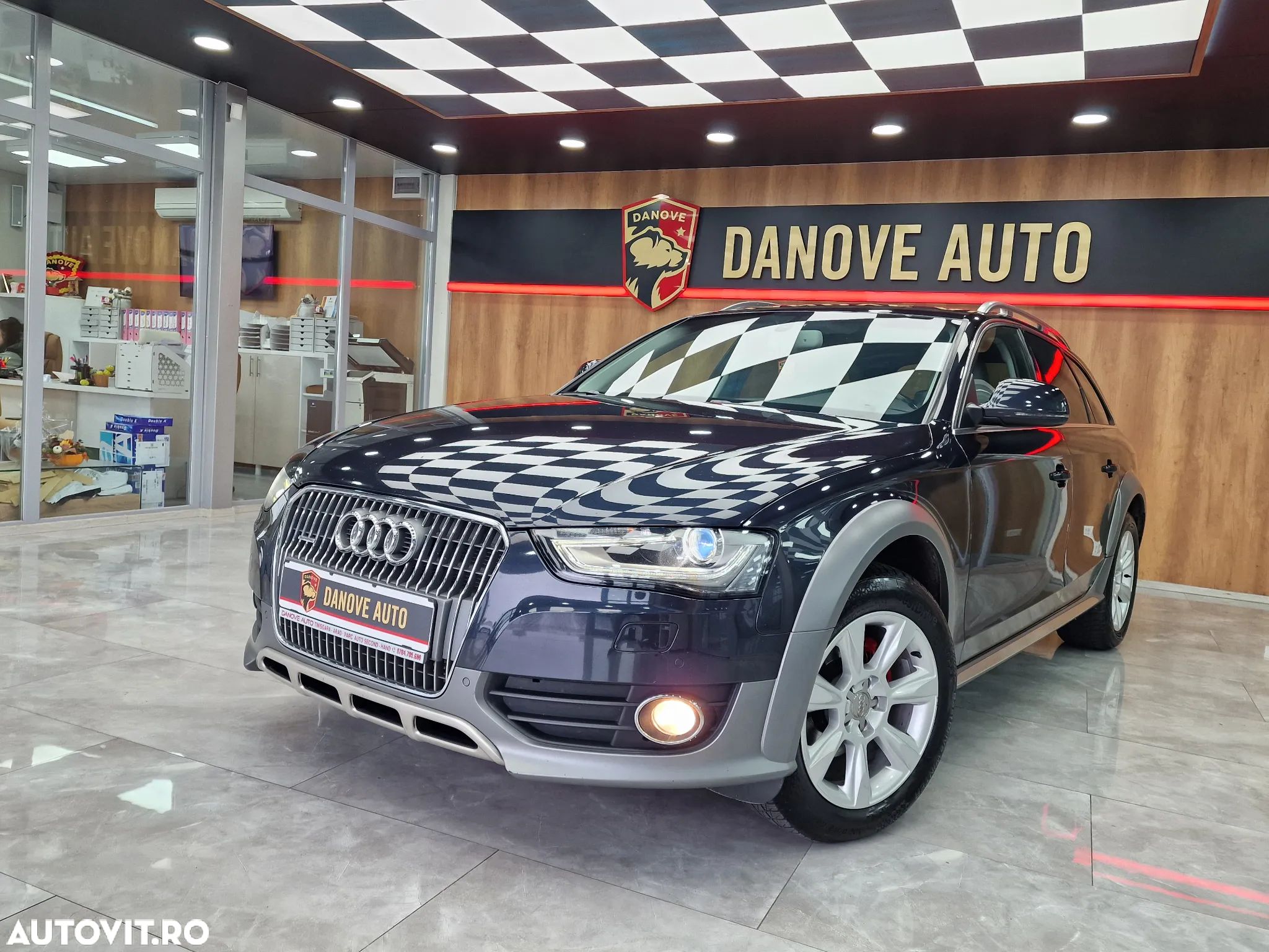 Audi A4 Allroad 2.0 TDI Quattro Stronic - 1