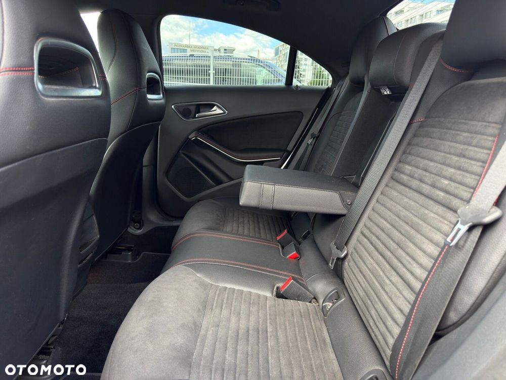 Mercedes-Benz CLA - 26