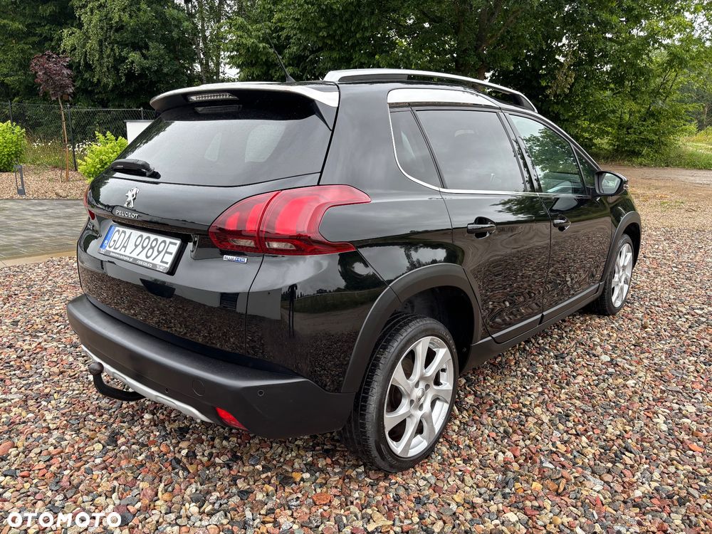 Peugeot 2008 1.6 BlueHDi Allure - 4