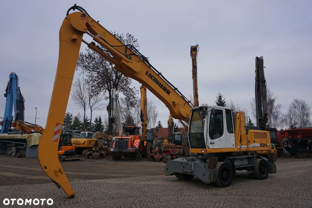 Liebherr A 924C - 7