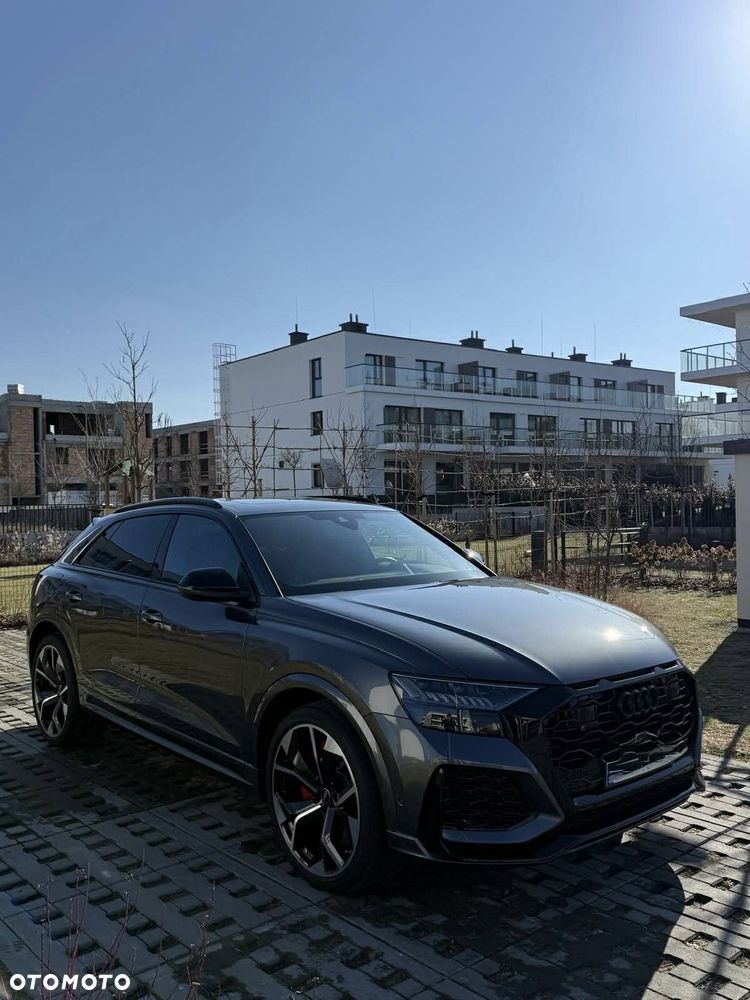 Audi RS Q8 - 2