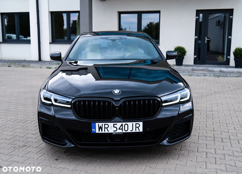 BMW Seria 5 540d xDrive mHEV M Sport sport - 4