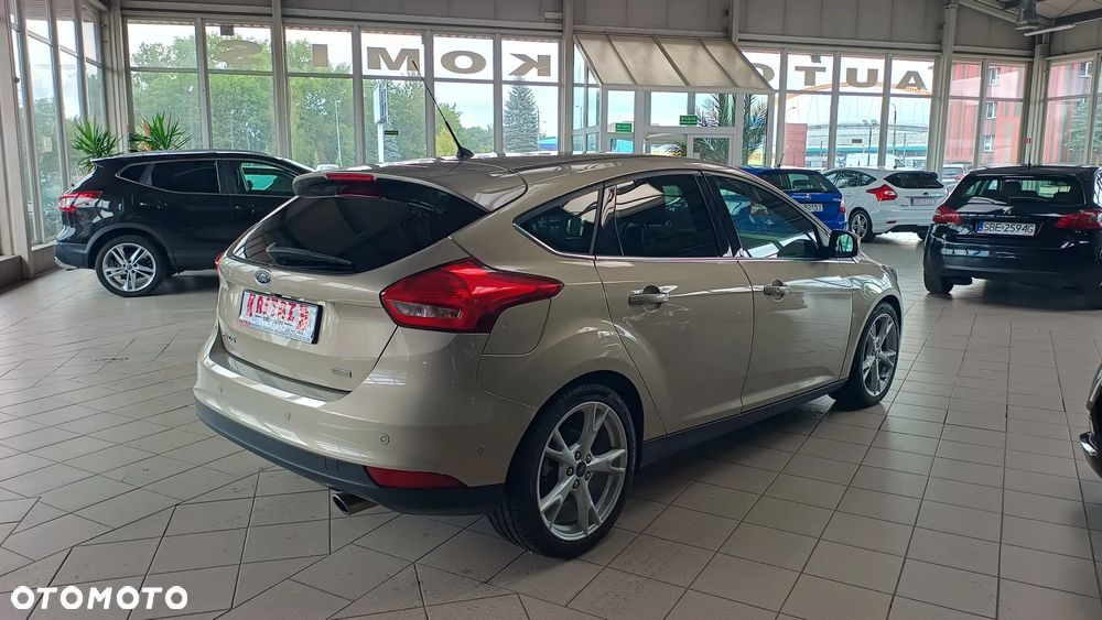 Ford Focus - 14