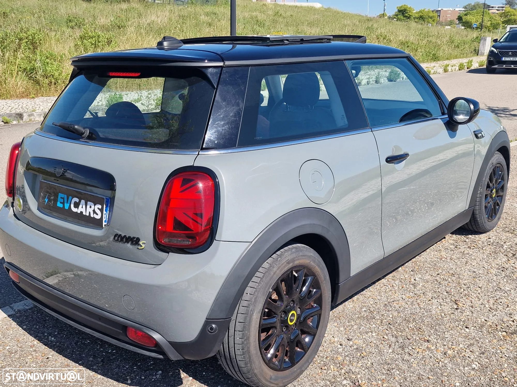 MINI 3 Portas Cooper SE Camden Edition - 6