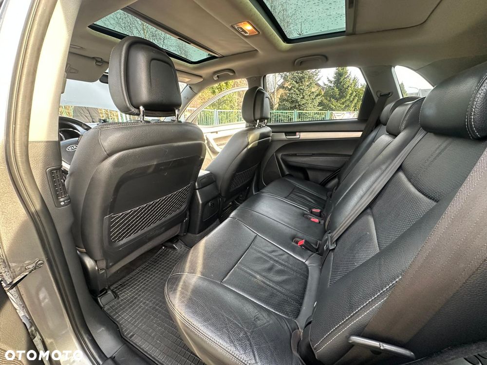 Kia Sorento - 25