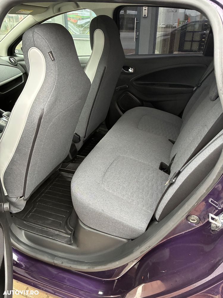 Renault ZOE - 12