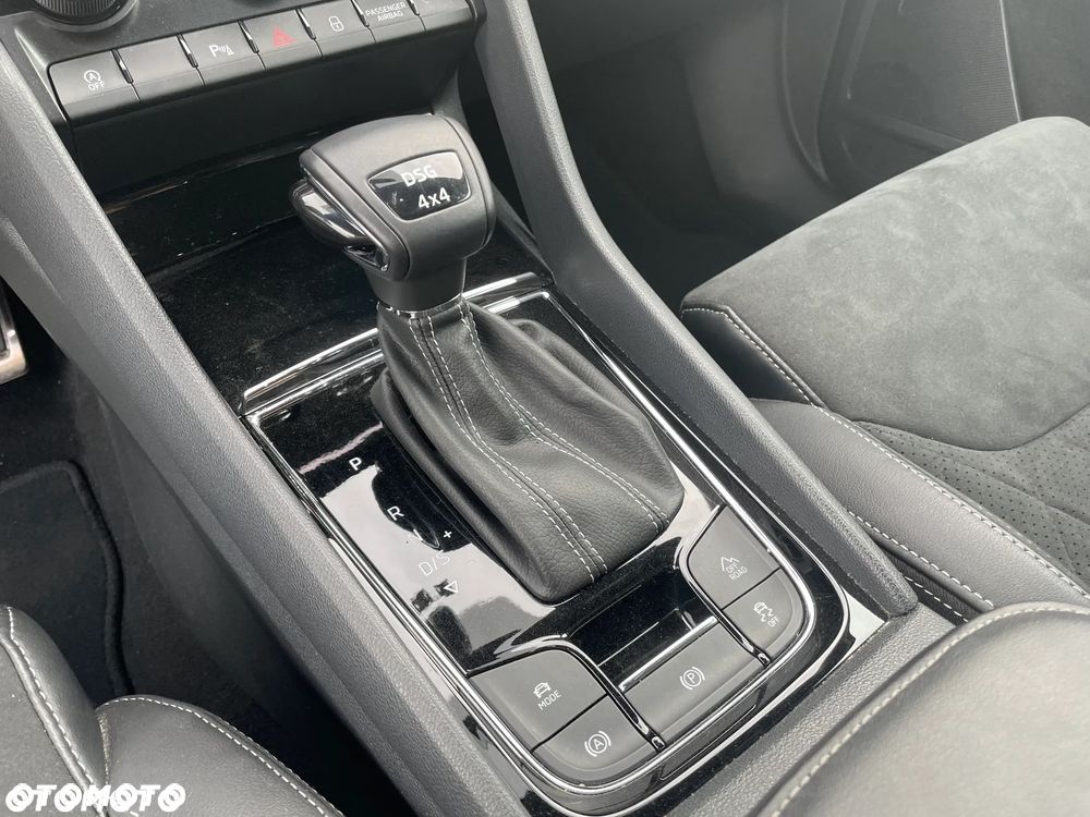 Skoda Kodiaq 2.0 TSI 4x4 Sportline DSG - 32