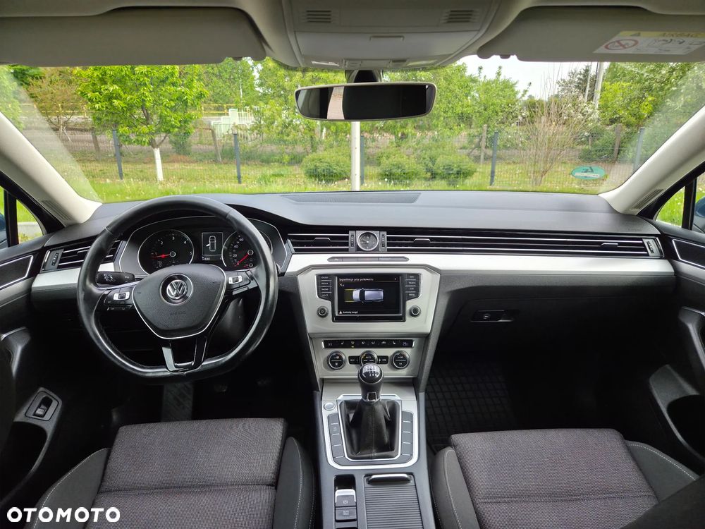 Volkswagen Passat 2.0 TDI BMT Comfortline - 12