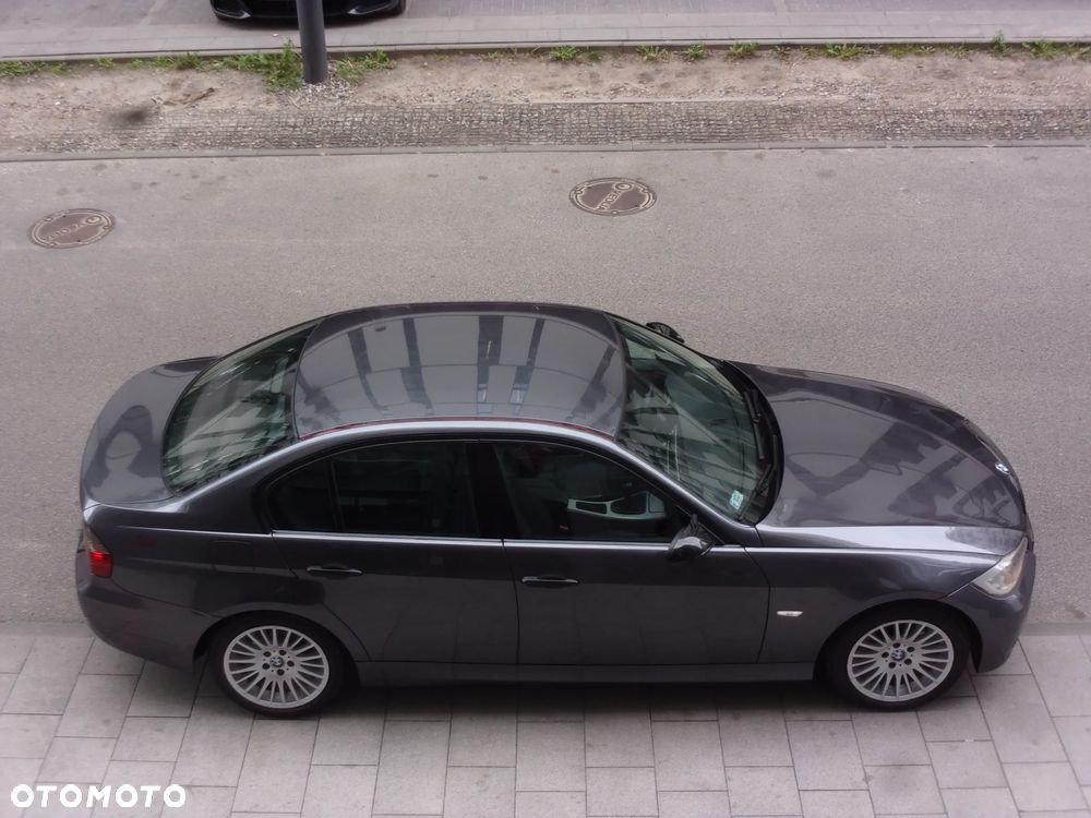 BMW Seria 3 - 16