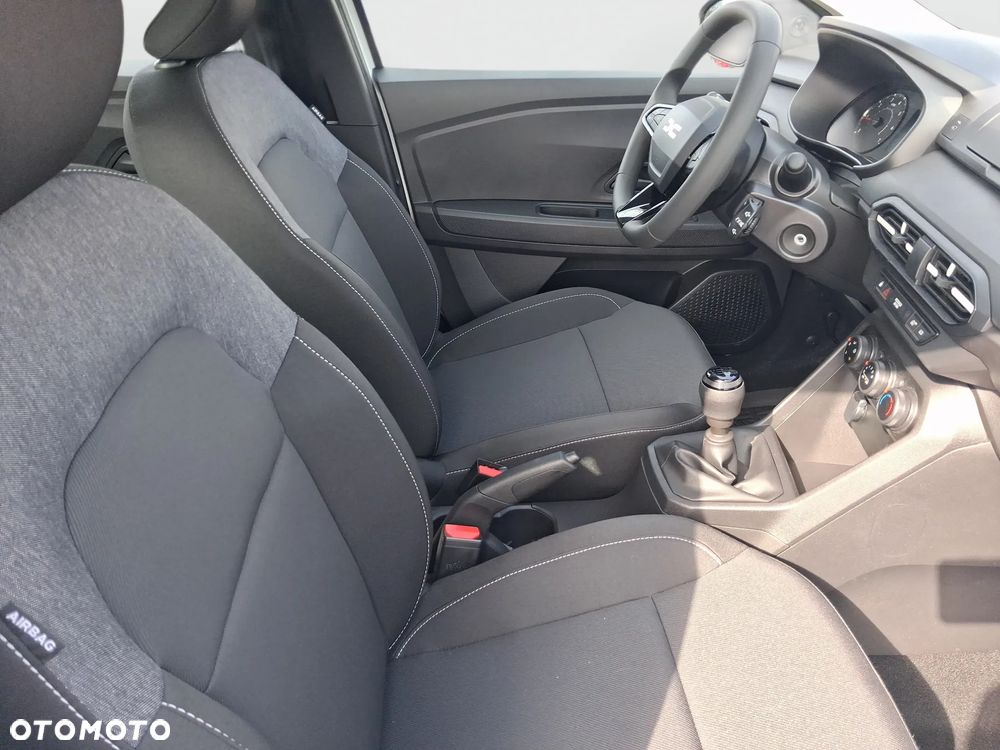 Dacia Jogger 1.0 TCe Essential - 11