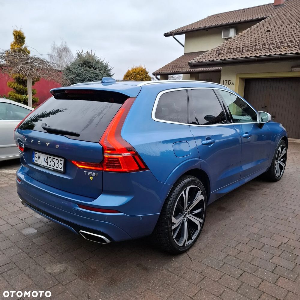 Volvo XC 60 T8 AWD Plug-In Hybrid R-Design - 4