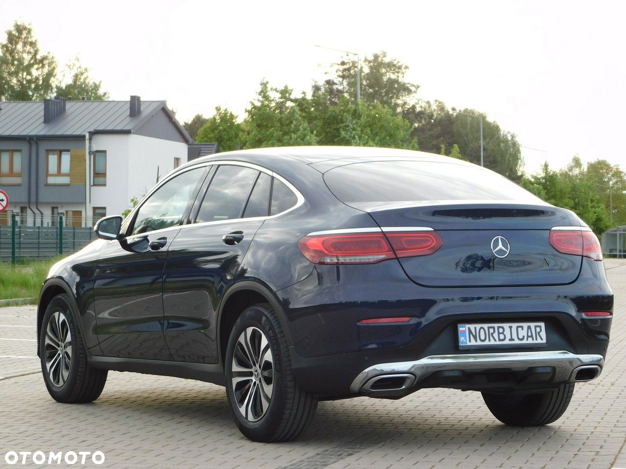 Mercedes-Benz GLC - 27