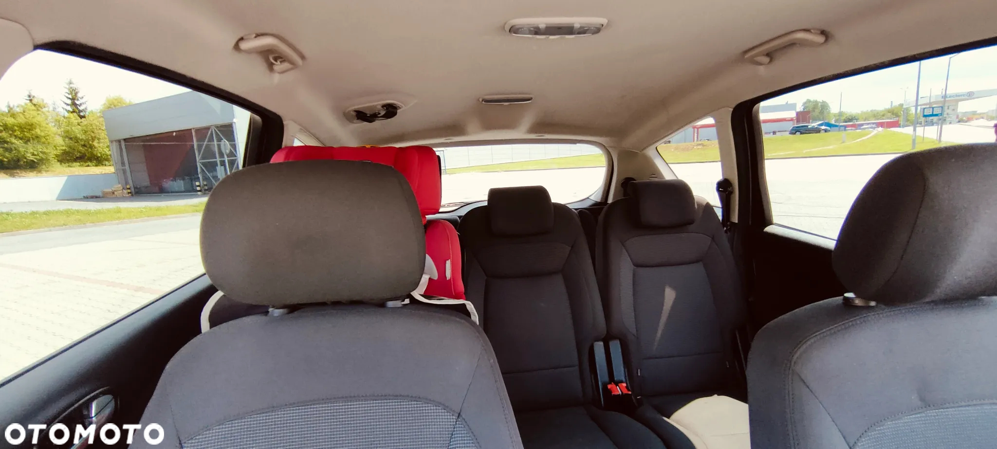 Ford S-Max - 14