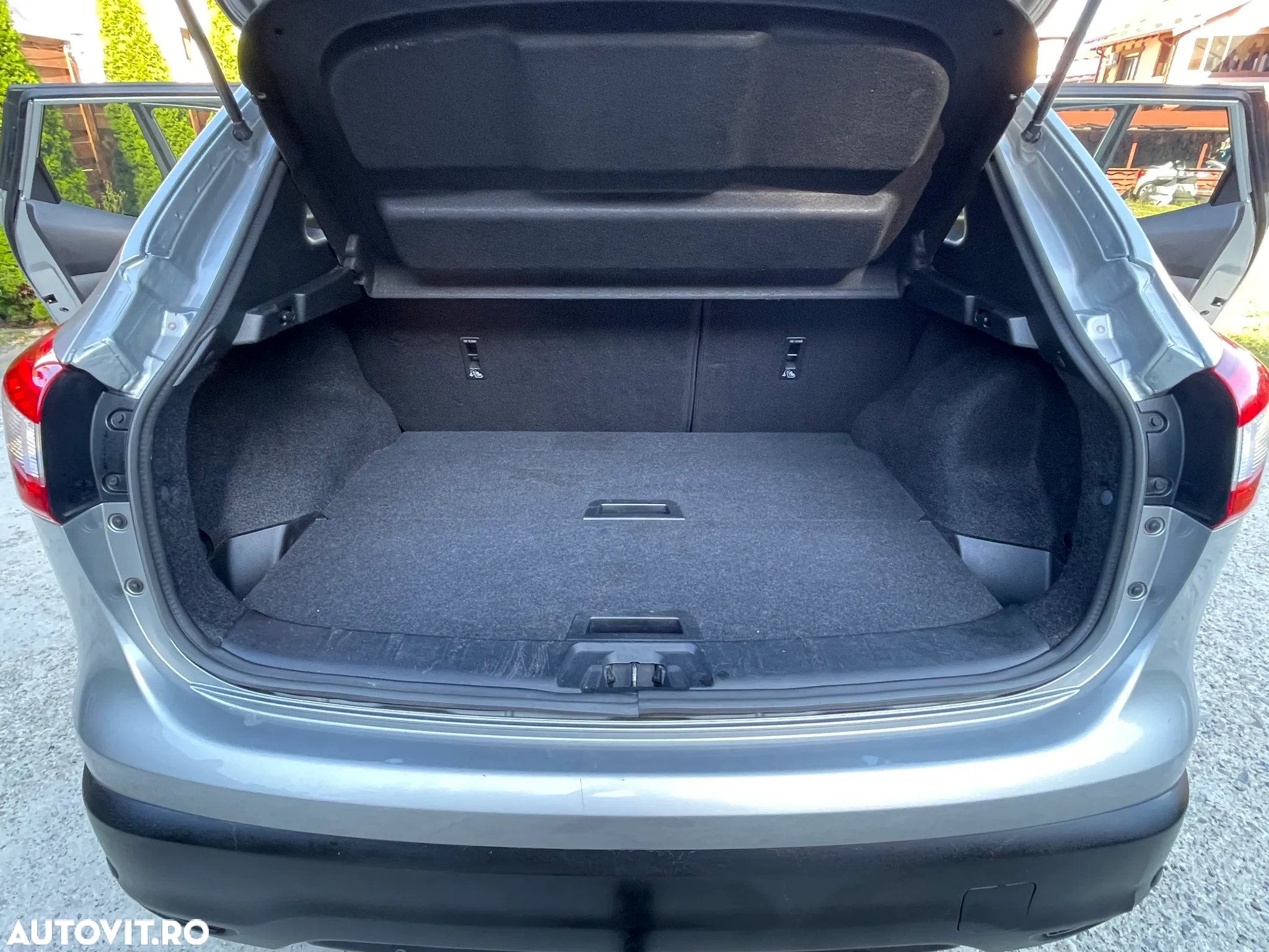 Nissan Qashqai 1.6 DCI Start/Stop X-TRONIC Tekna - 18