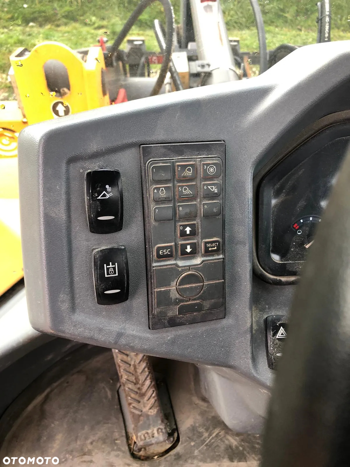 Volvo L30G - 8
