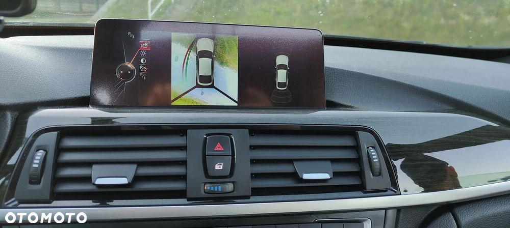 BMW Seria 3 328i xDrive Sport Line - 39