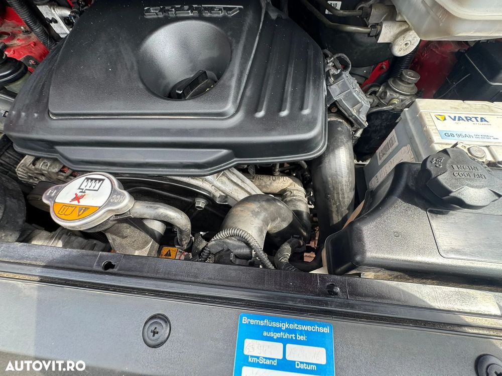 Hyundai H-1 Starex - 12