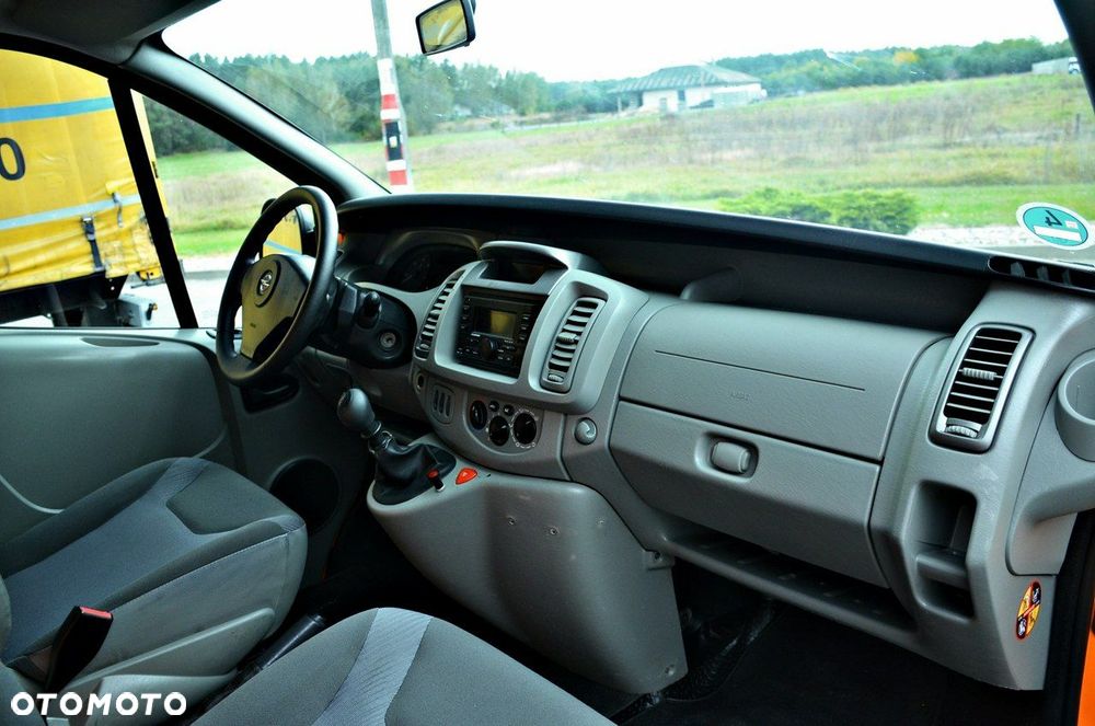Opel Vivaro - 19
