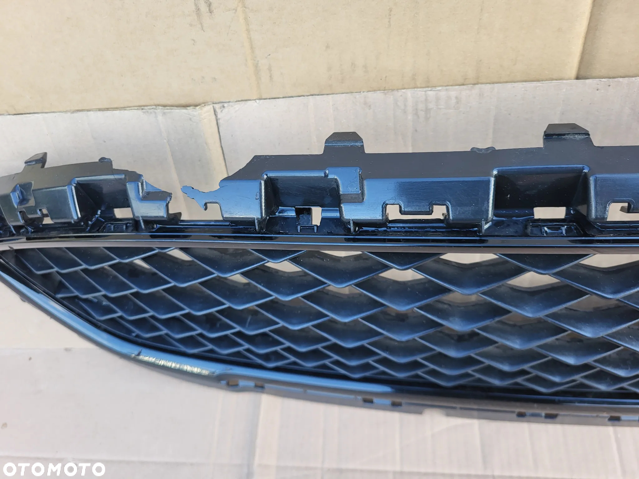 ATRAPA GRILL FORD FIESTA MK8 BLACK H1BB-8B271-A1 - 10