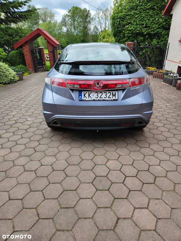 Honda Civic 1.8i-VTEC Sport - 2