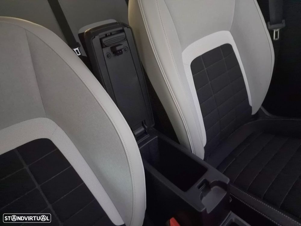 Citroën e-C3 44 kWh Autonomia Conforto Max - 24