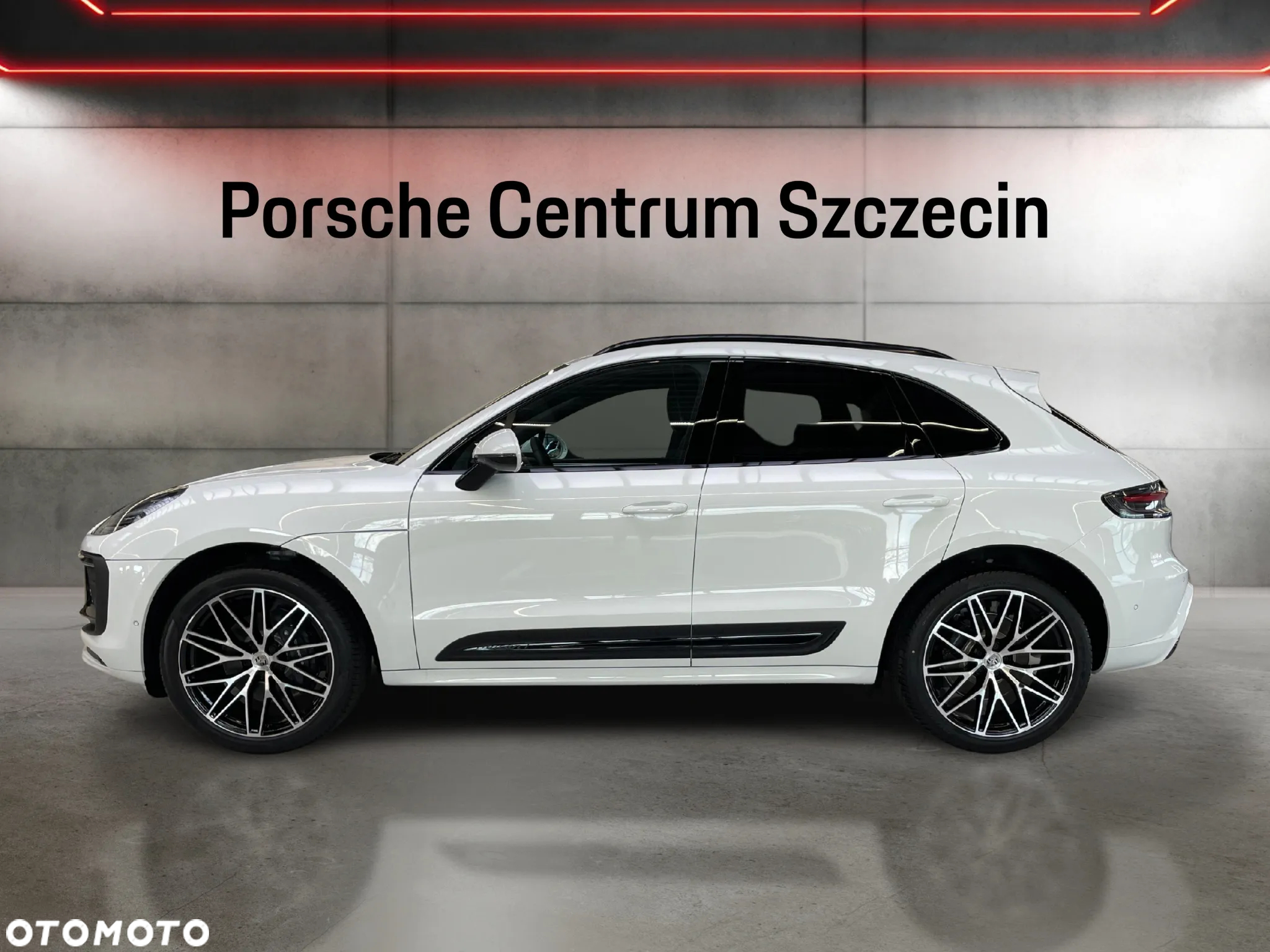 Porsche Macan T - 2