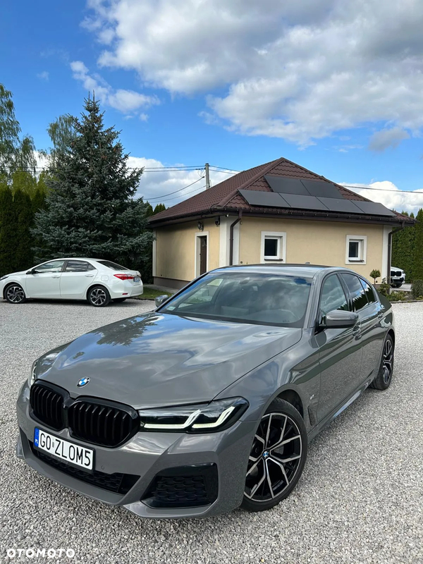 BMW Seria 5 520d xDrive Luxury Line sport