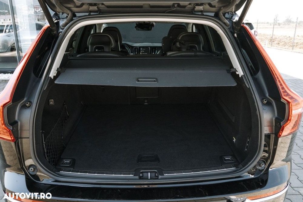 Volvo XC 60 - 41