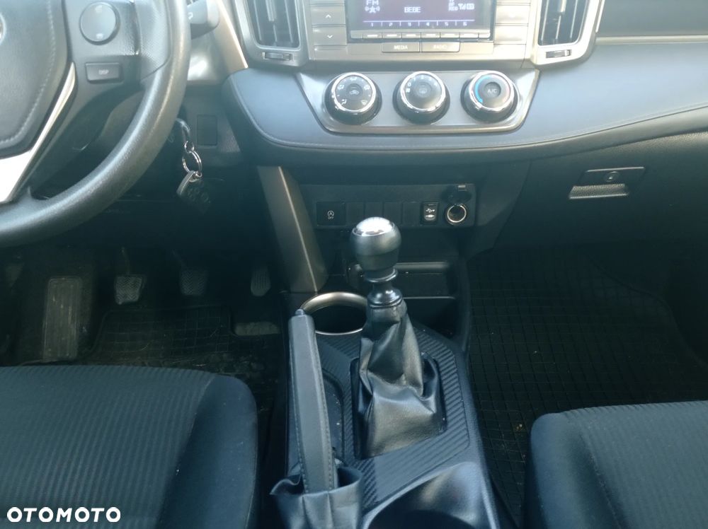 Toyota RAV4 2.0 D-4D Active 4x2 - 12