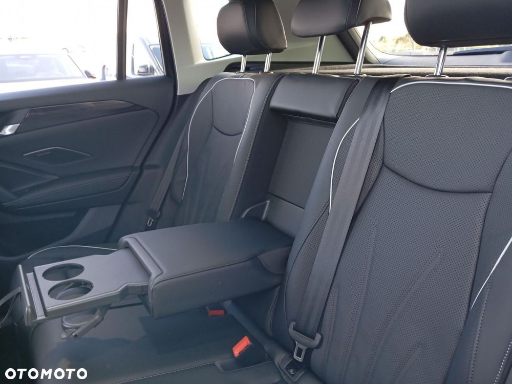Volkswagen Tiguan - 23