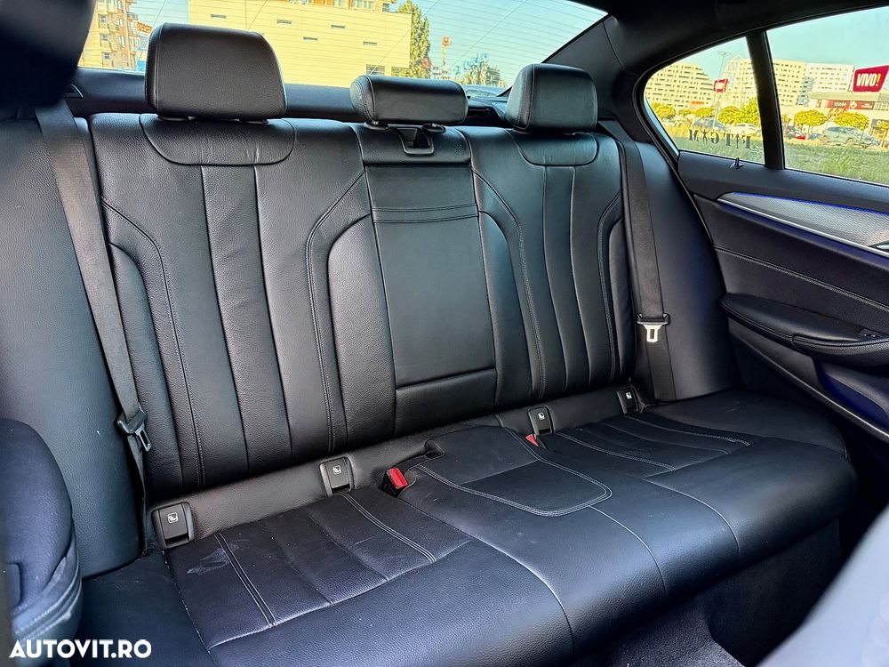 BMW Seria 5 520d AT - 24