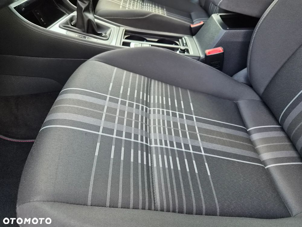 Volkswagen Golf 1.4 TSI BlueMotion Technology Lounge - 28