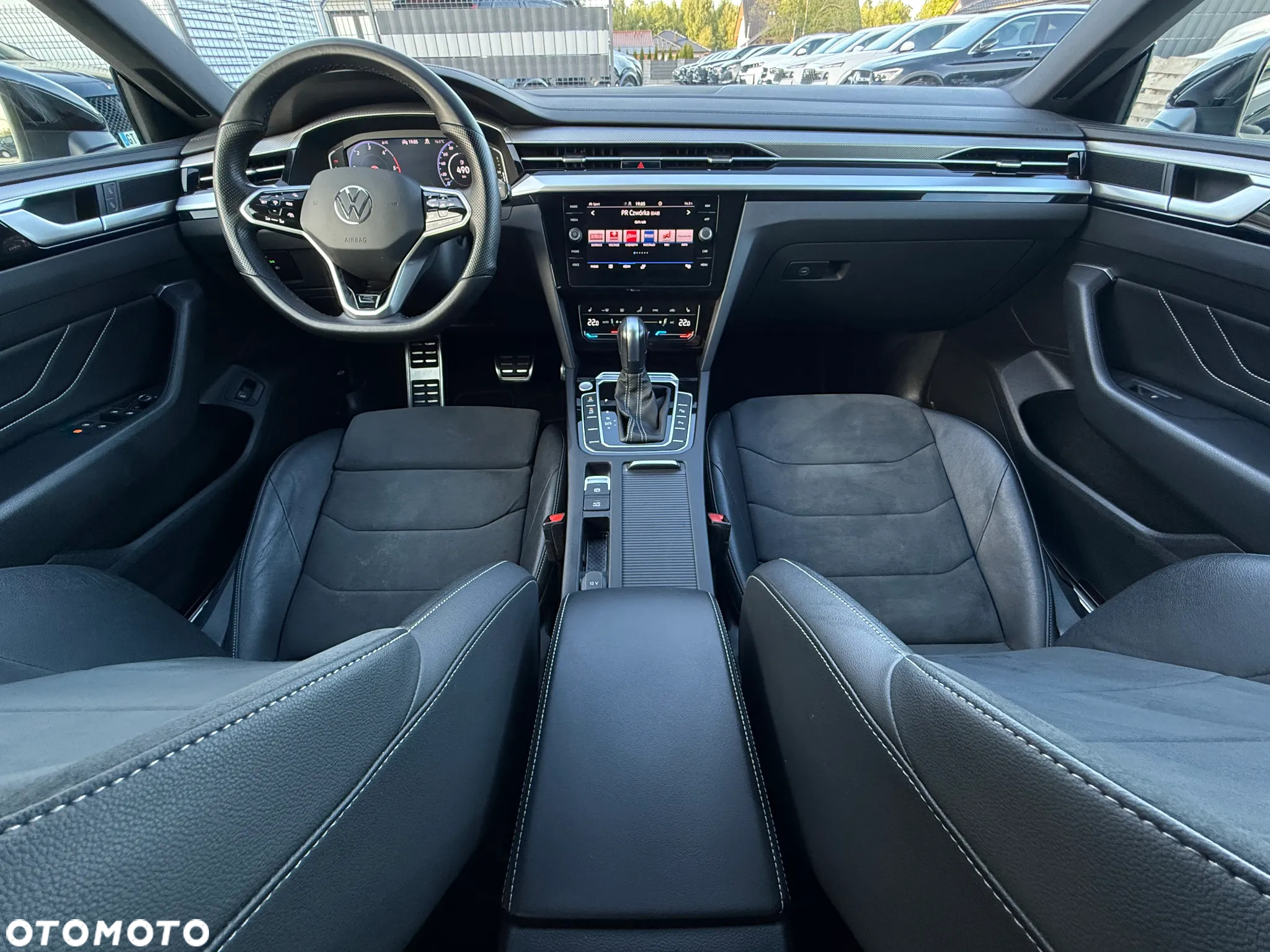 Volkswagen Arteon 2.0 TDI R-Line DSG - 38