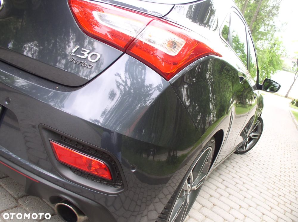 Hyundai i30 1.6 GDI Turbo Luxury - 35
