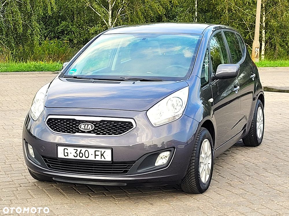 Kia Venga - 10