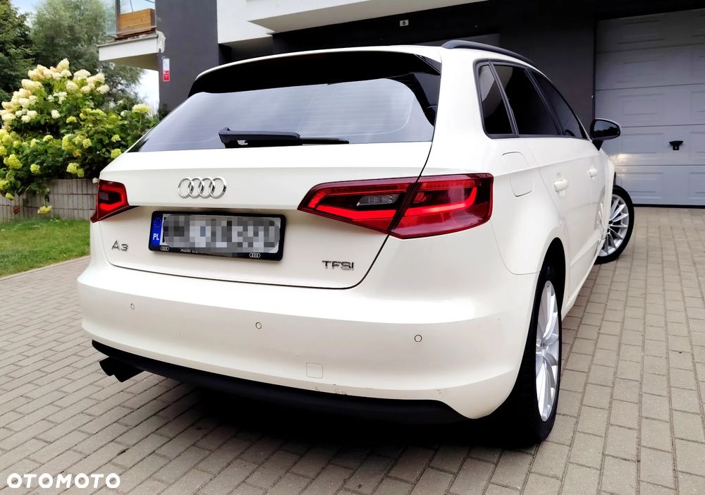 Audi A3 Sportback 1.4 TFSI S tronic Ambiente - 3