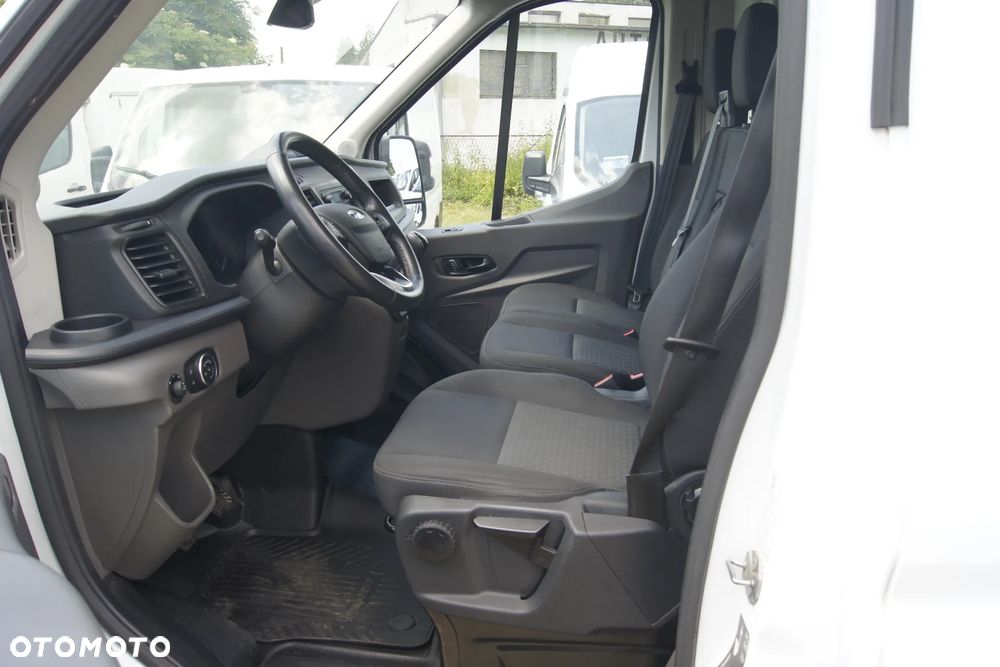 Ford Transit - 11