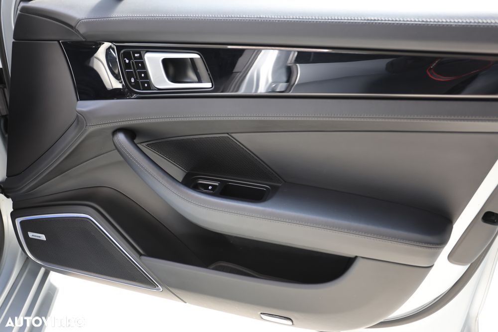 Porsche Panamera 4S Sport Turismo - 21