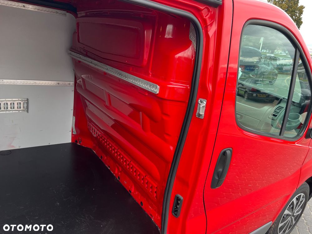 Renault Trafic - 20