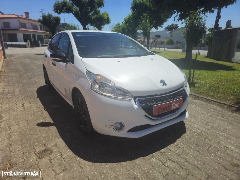 Peugeot 208 1.4 HDi Active - 1