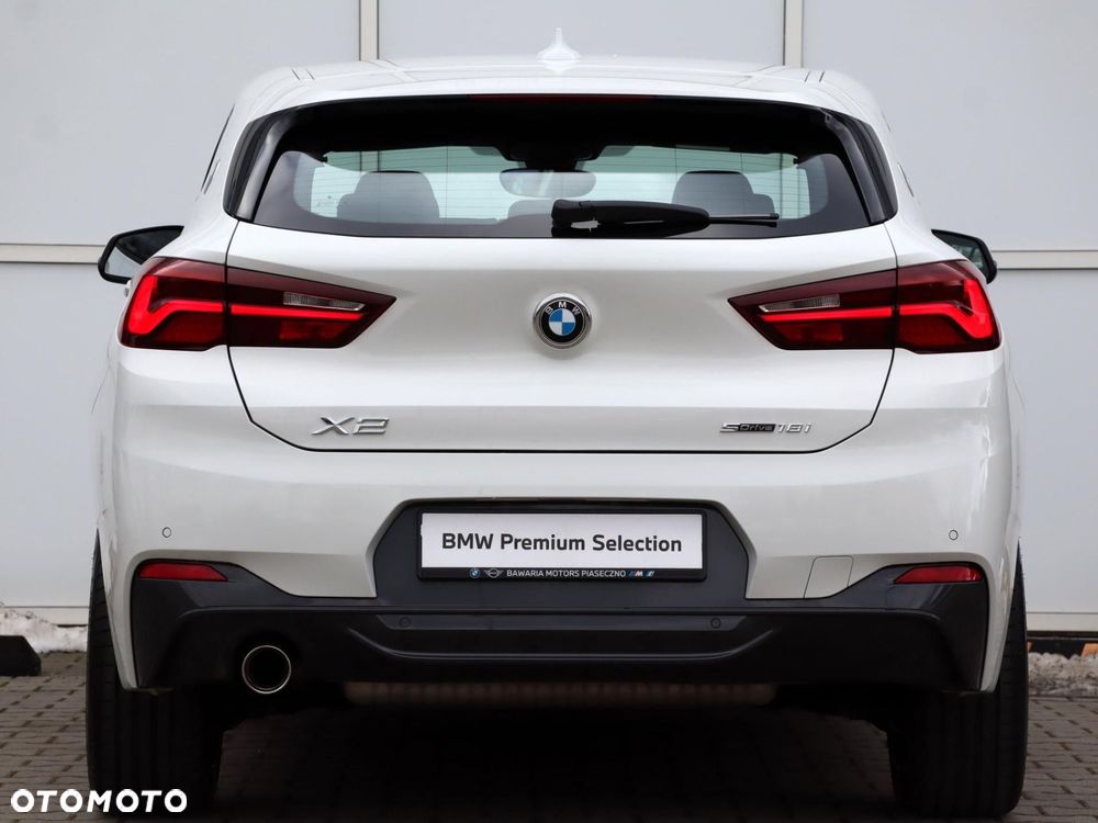 BMW X2 sDrive18i - 11
