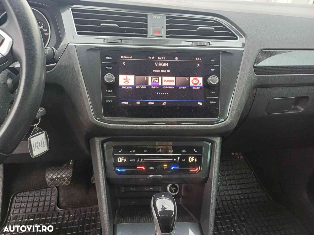 Volkswagen Tiguan - 9